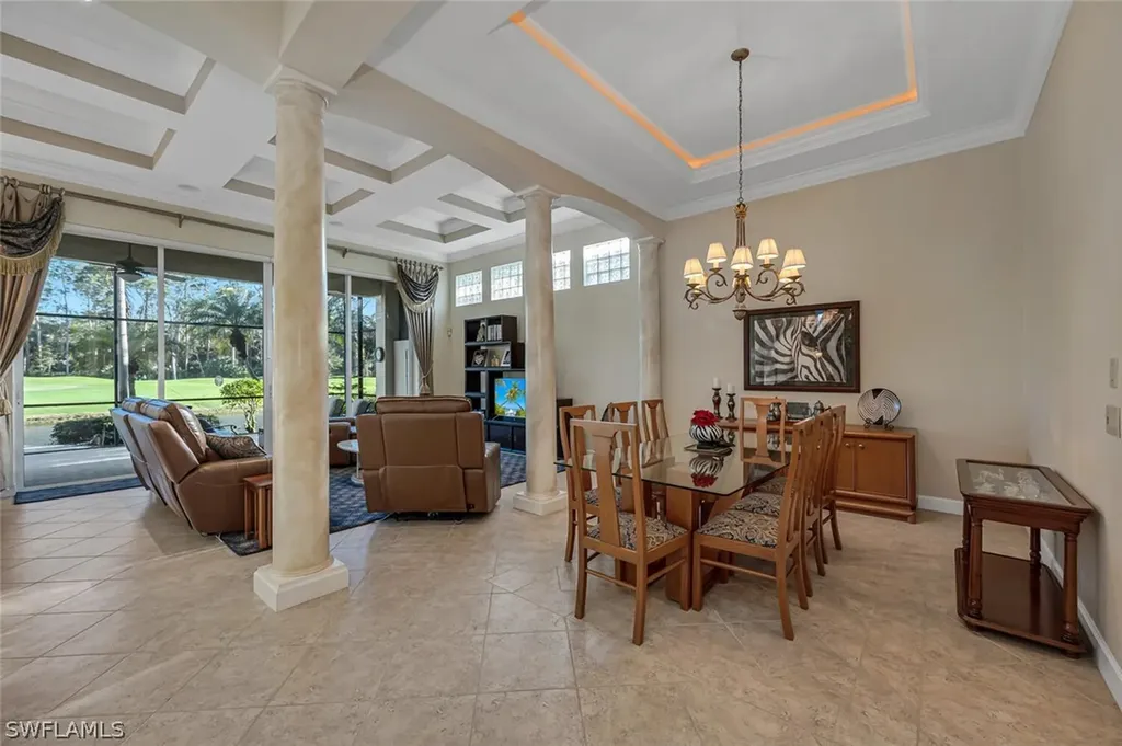 1443 Via Portofino Naples FL 34108