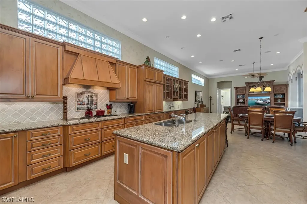 1443 Via Portofino Naples FL 34108
