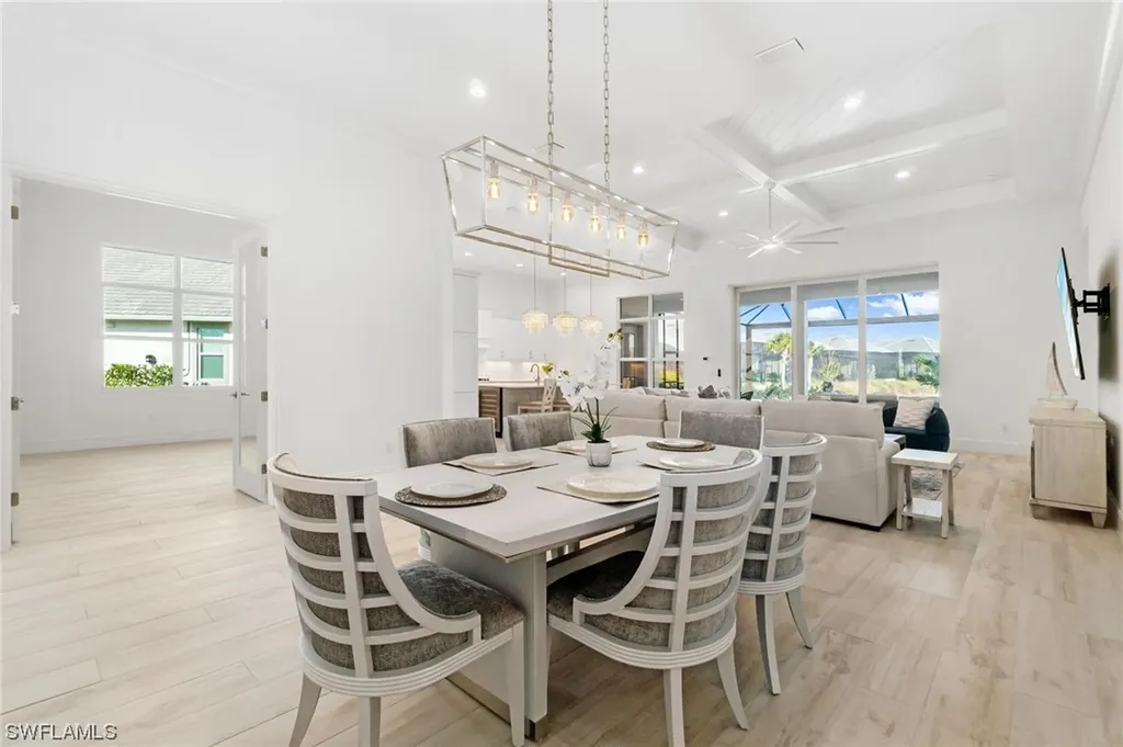 6164 Rodney Bay Lane Naples FL 34113