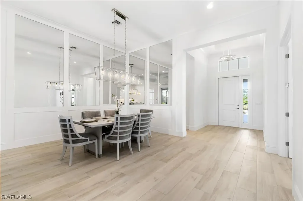 6164 Rodney Bay Lane Naples FL 34113