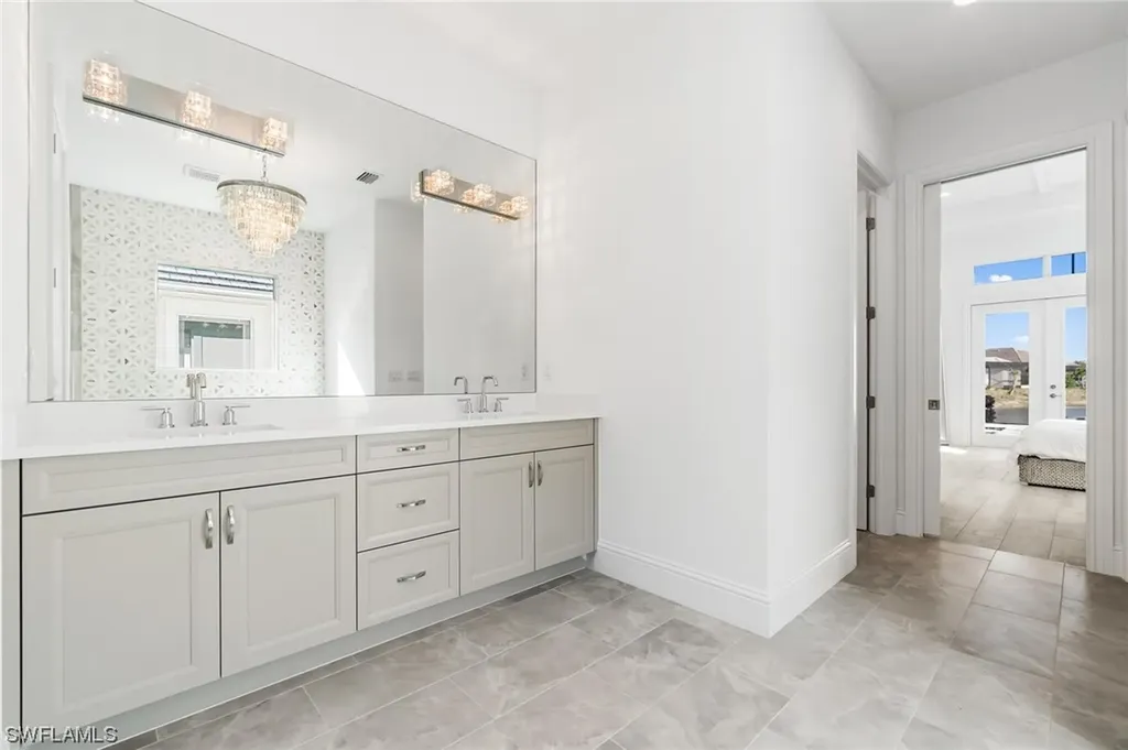 6164 Rodney Bay Lane Naples FL 34113