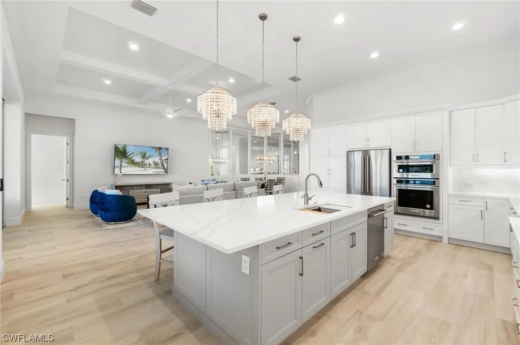 6164 Rodney Bay Lane Naples FL 34113
