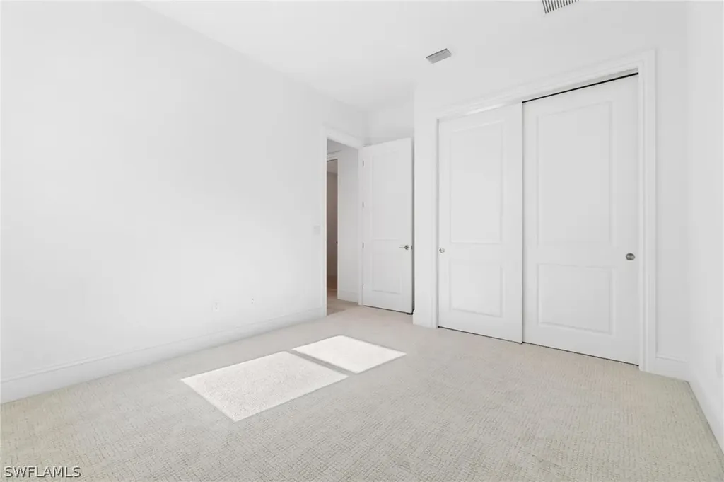 6164 Rodney Bay Lane Naples FL 34113