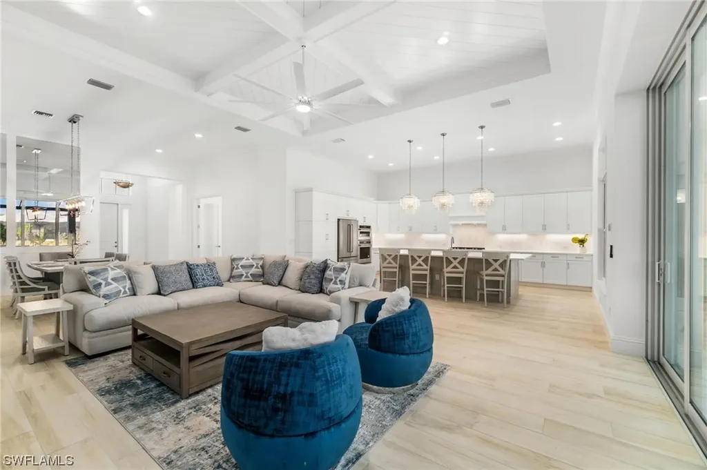 6164 Rodney Bay Lane Naples FL 34113
