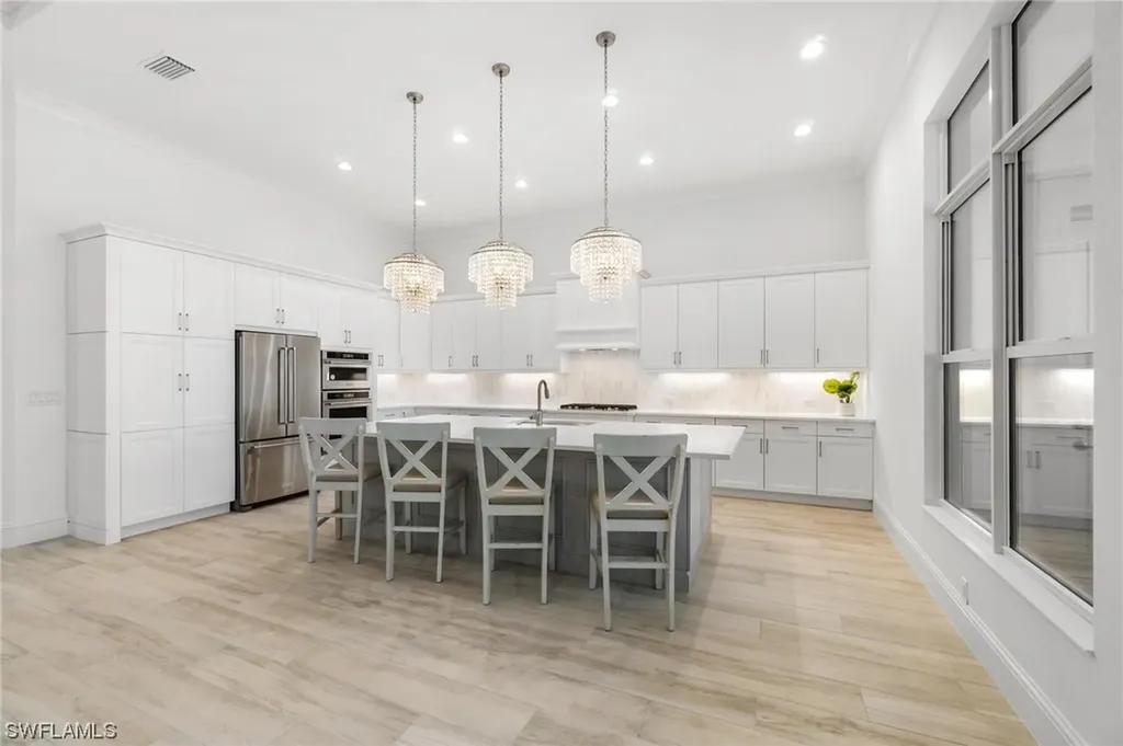 6164 Rodney Bay Lane Naples FL 34113
