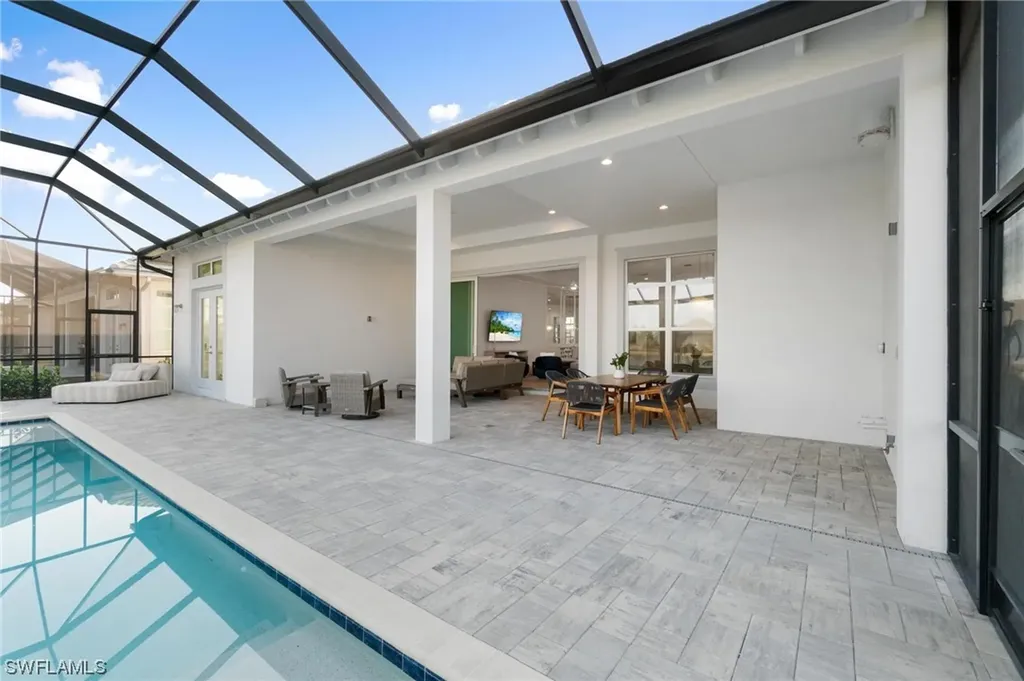 6164 Rodney Bay Lane Naples FL 34113