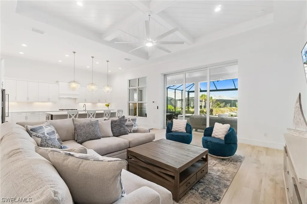 6164 Rodney Bay Lane Naples FL 34113