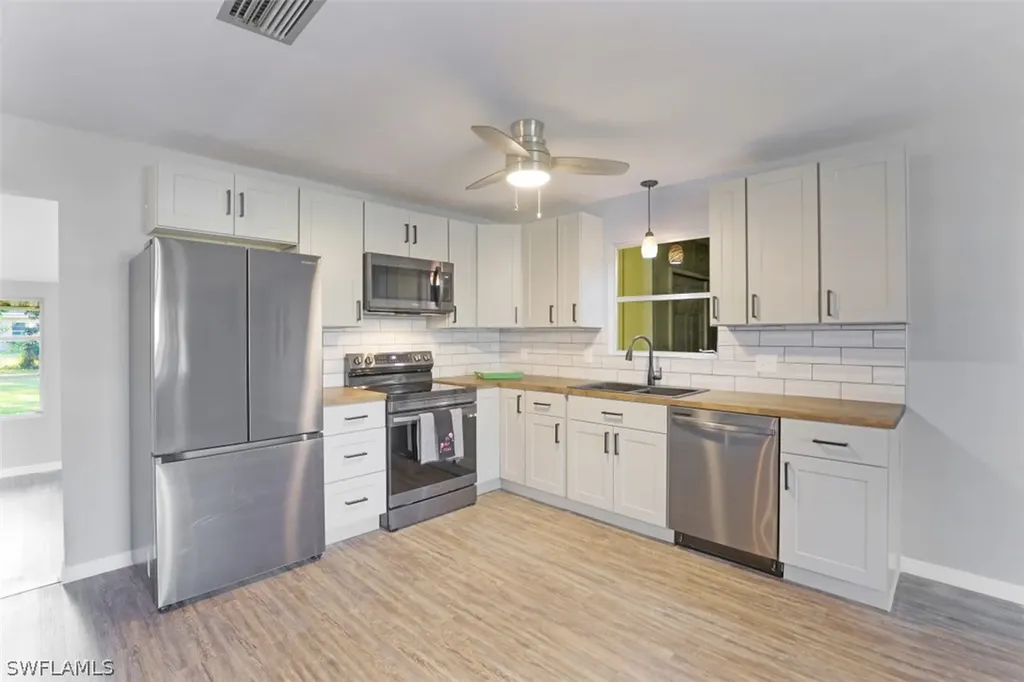27936 Lance Drive Bonita Springs FL 34135
