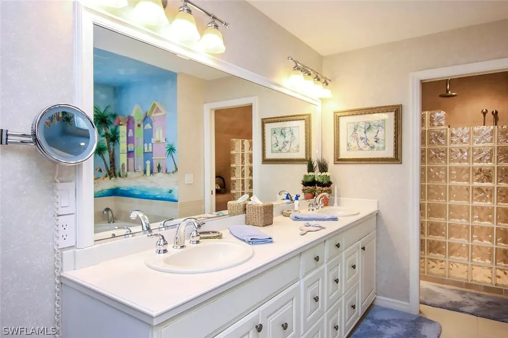 251 Christofer Court Sanibel FL 33957