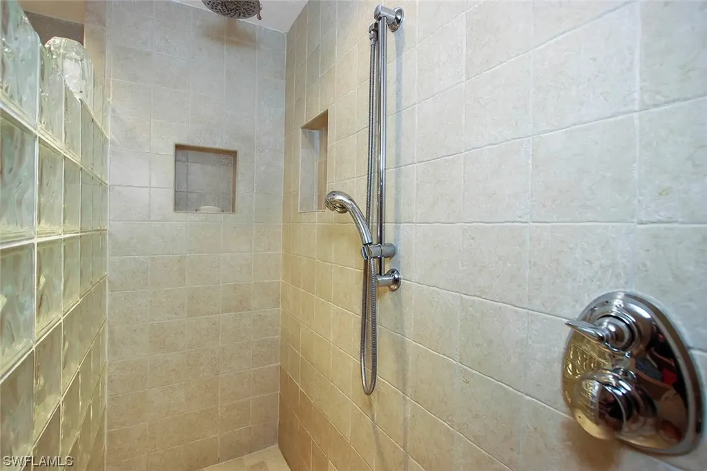 251 Christofer Court Sanibel FL 33957