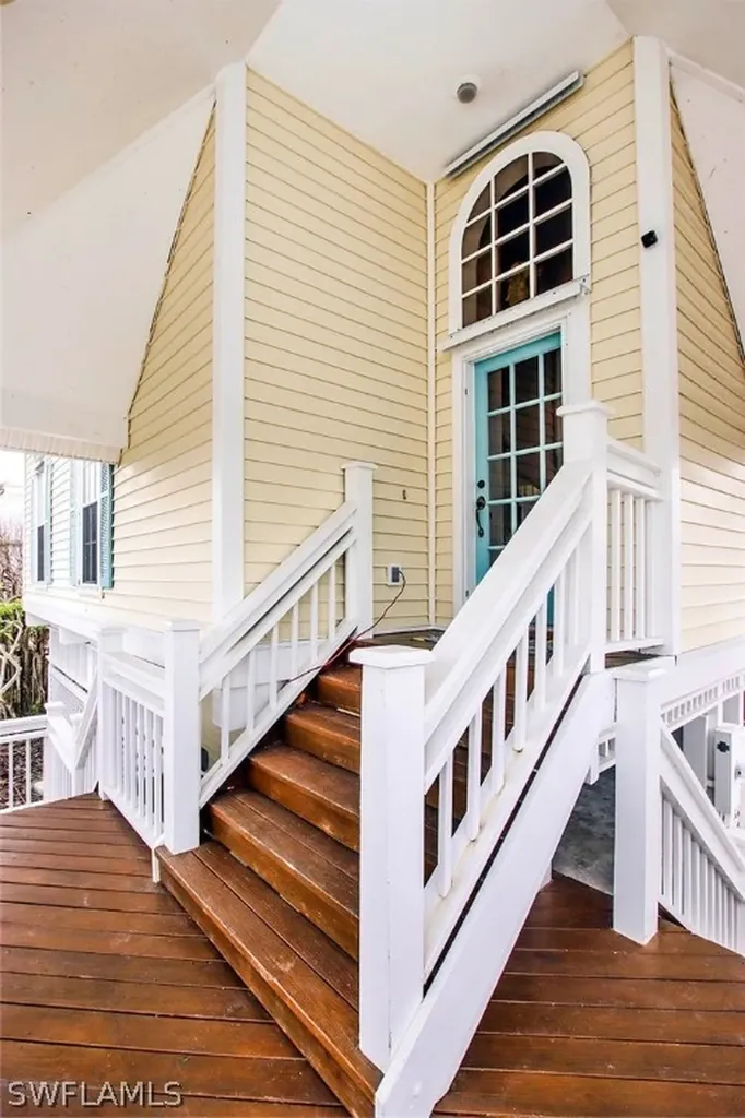 251 Christofer Court Sanibel FL 33957