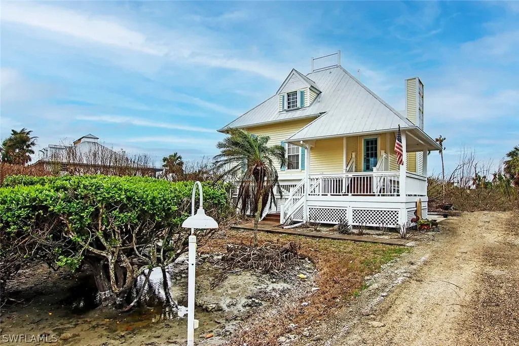 251 Christofer Court Sanibel FL 33957