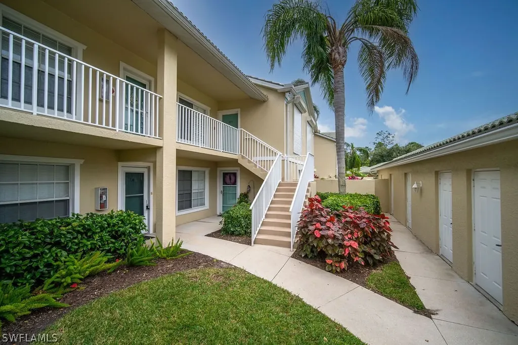 Bonita Springs FL, 25761 Lake Amelia Way, Unit 104