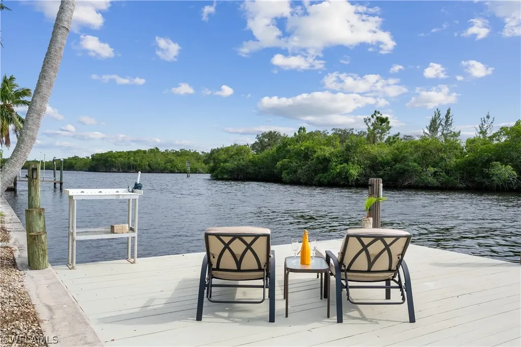 108 Newport Cay Naples FL 34114