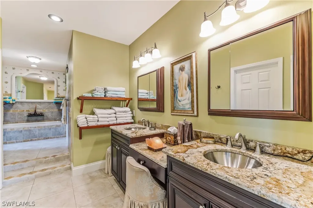 9943 Treasure Cay Lane Bonita Springs FL 34135