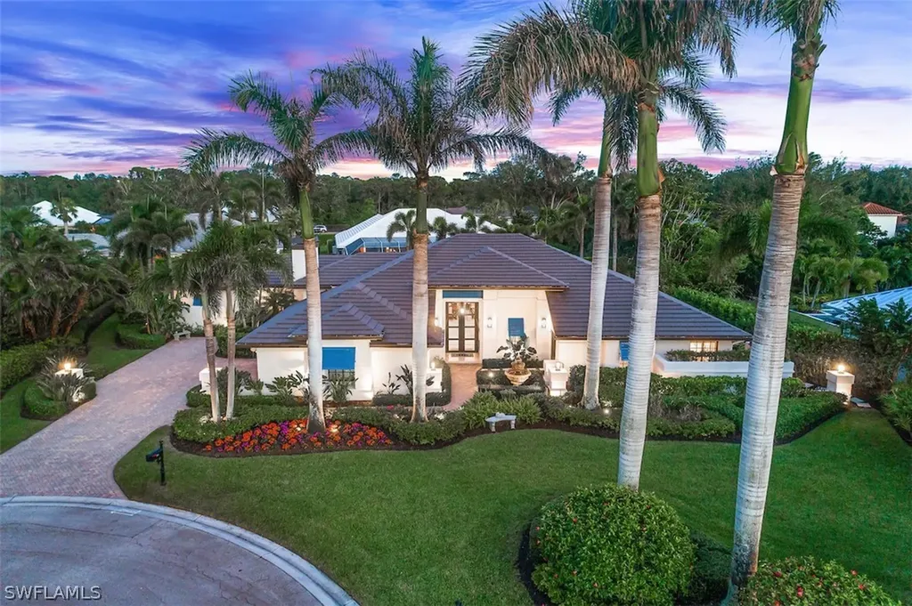 711 Hollybriar Lane Naples FL 34108