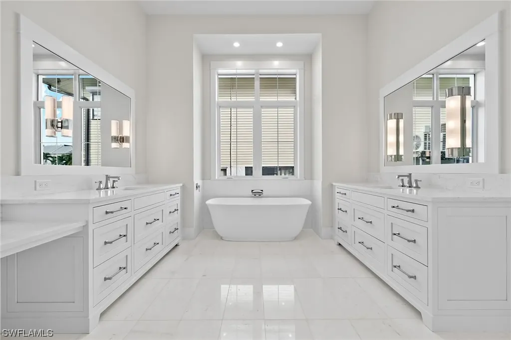 1675 Mullet Court Naples FL 34102