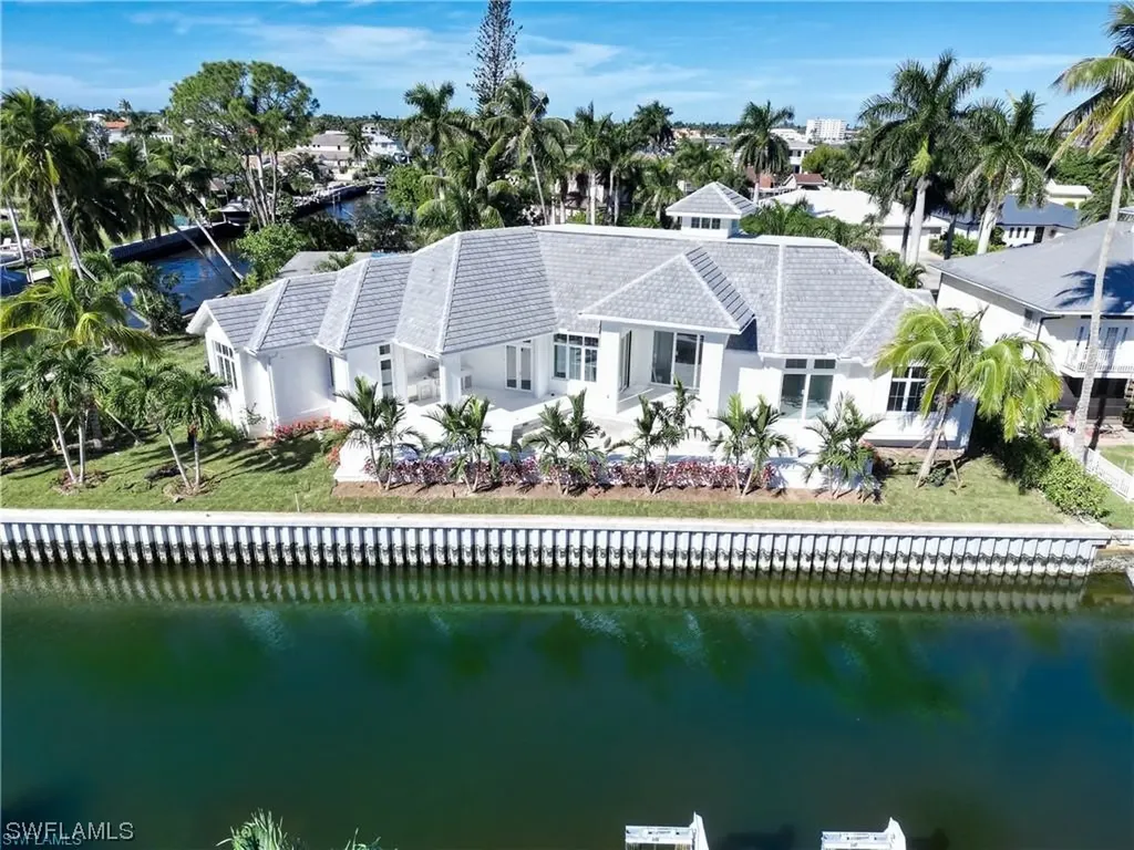 1675 Mullet Court Naples FL 34102