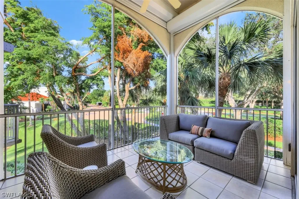 Naples FL, 1575 Clermont Drive, Unit N-202