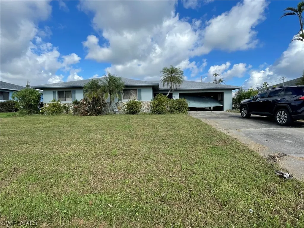1905 Viscaya Parkway Cape Coral FL 33990
