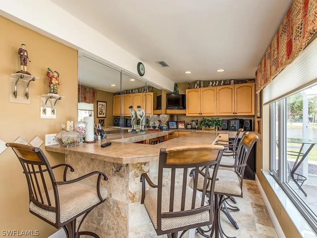 275 Kings Way Naples FL 34104