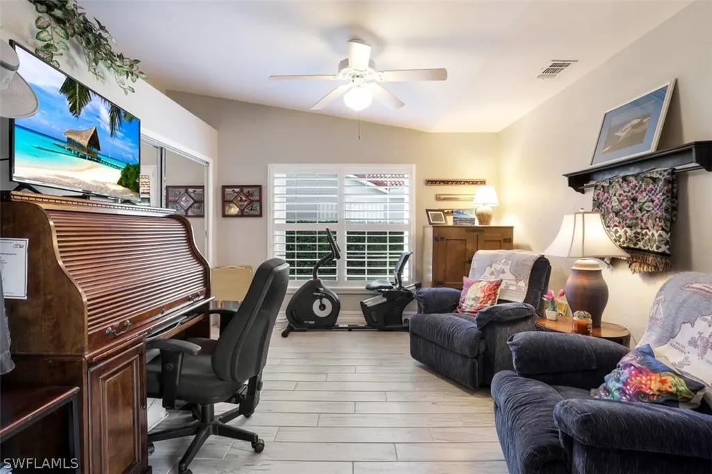 268 Melrose Place Naples FL 34104