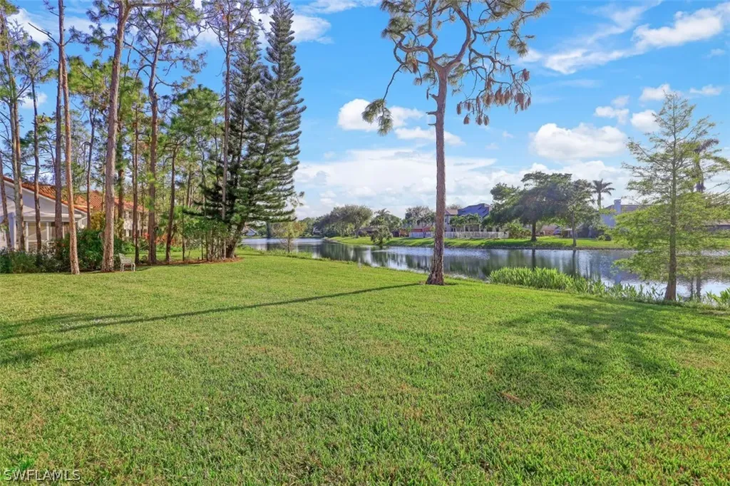 268 Melrose Place Naples FL 34104