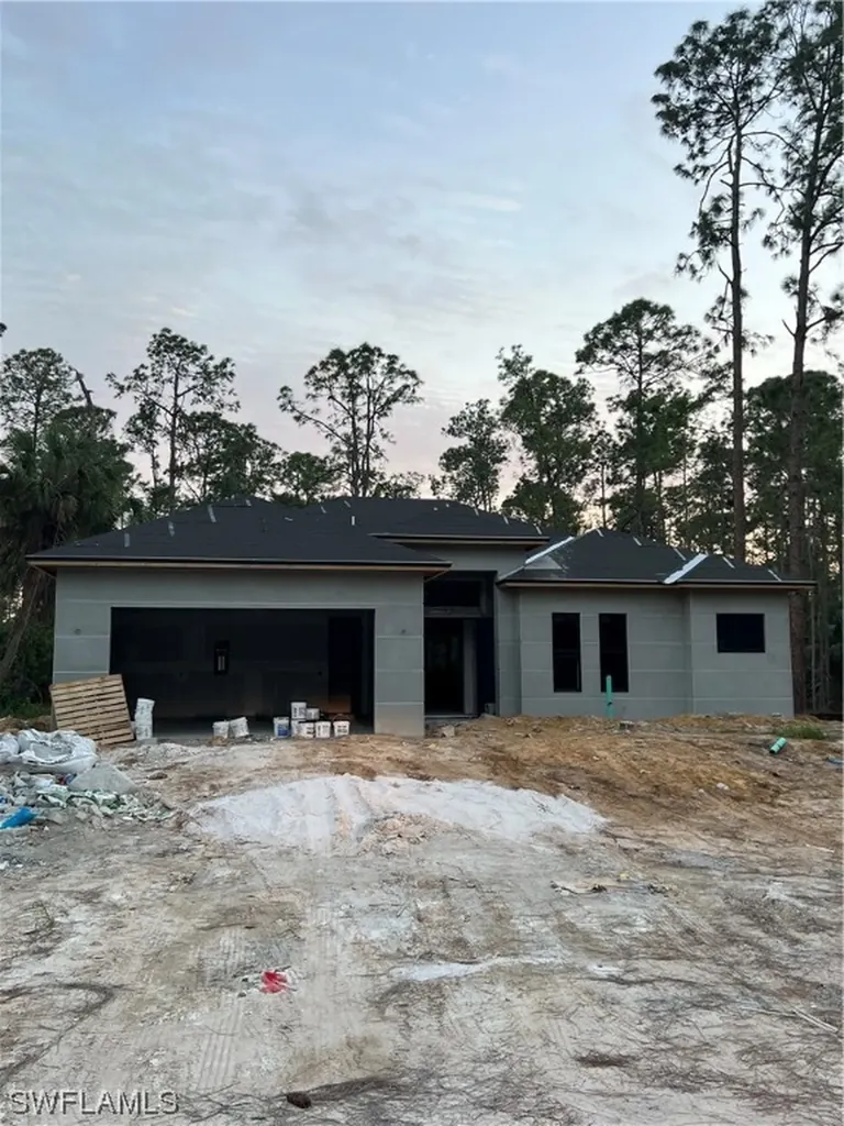 522 14th Avenue NE Naples FL 34120