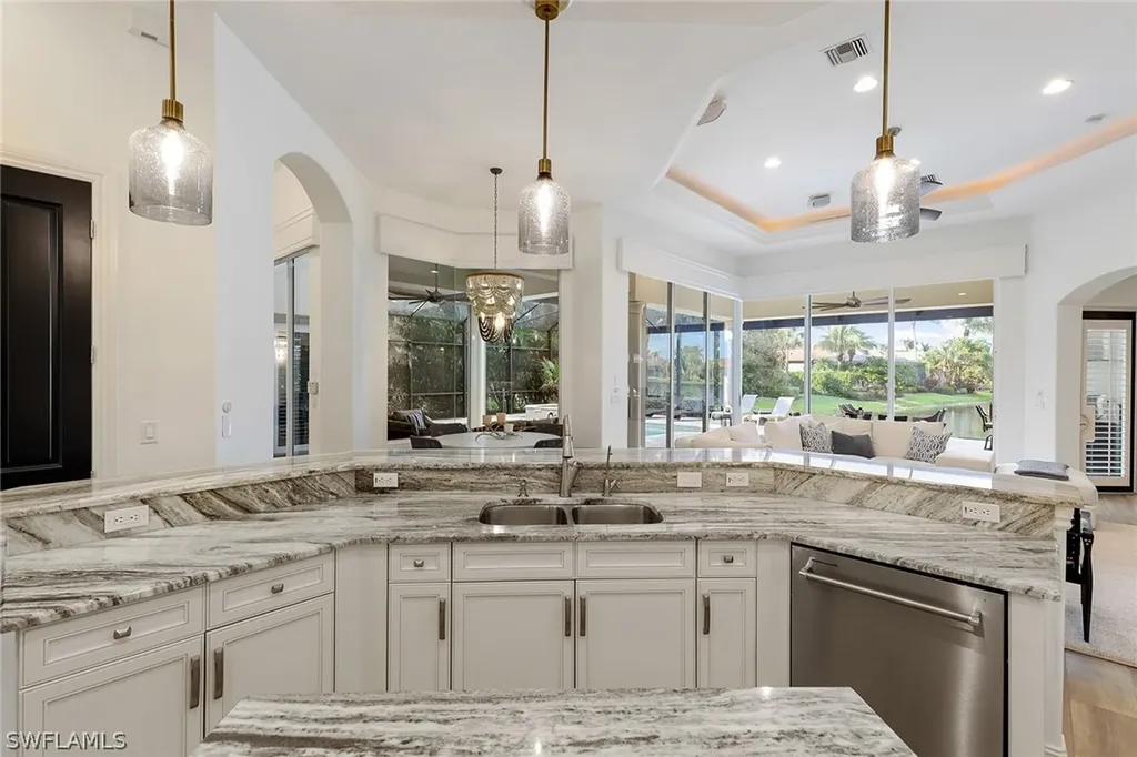 8871 Shenendoah Circle Naples FL 34113