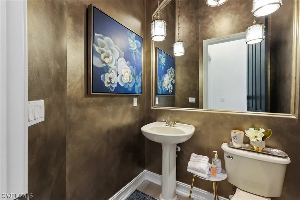 8871 Shenendoah Circle Naples FL 34113