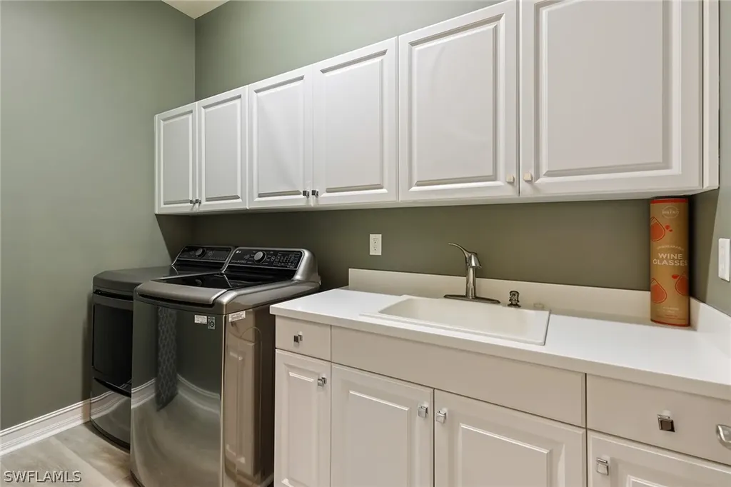 8871 Shenendoah Circle Naples FL 34113