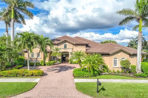 8871 Shenendoah Circle Naples FL 34113