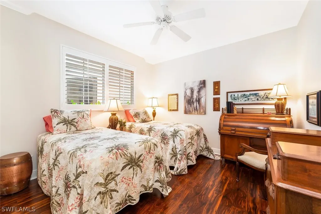 551 Cormorant Cove Naples FL 34113