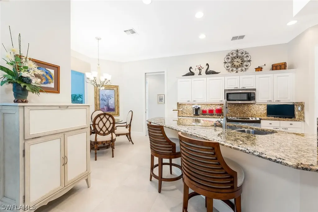 551 Cormorant Cove Naples FL 34113