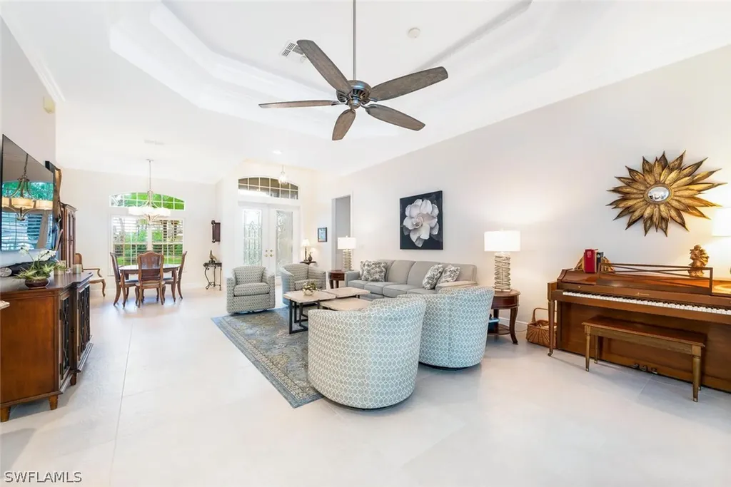 551 Cormorant Cove Naples FL 34113