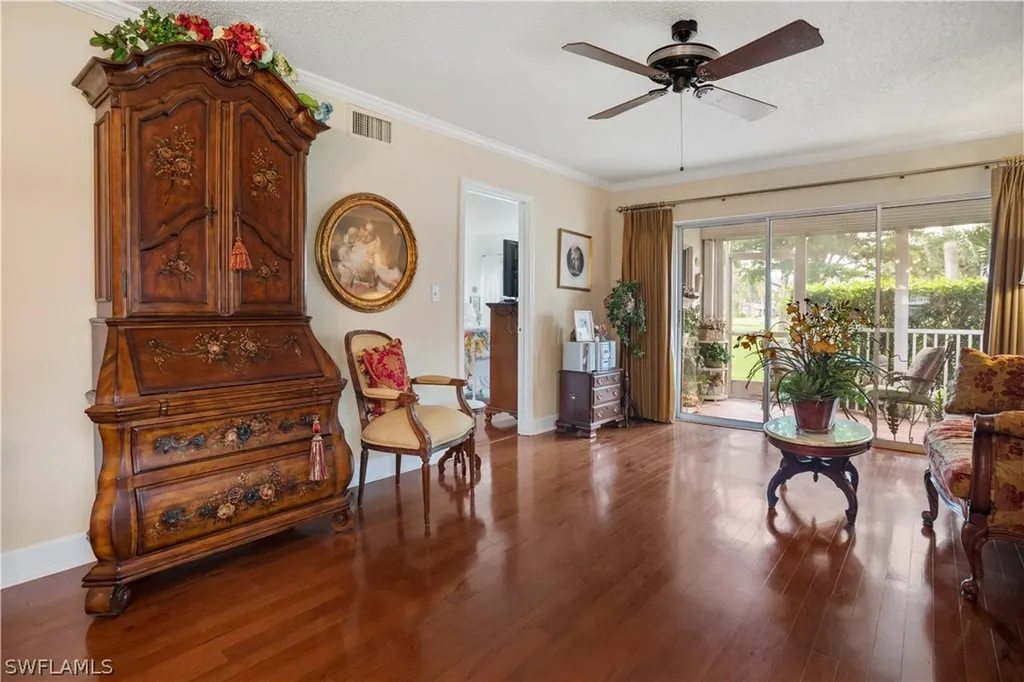 1055 Forest Lakes Drive Naples FL 34105