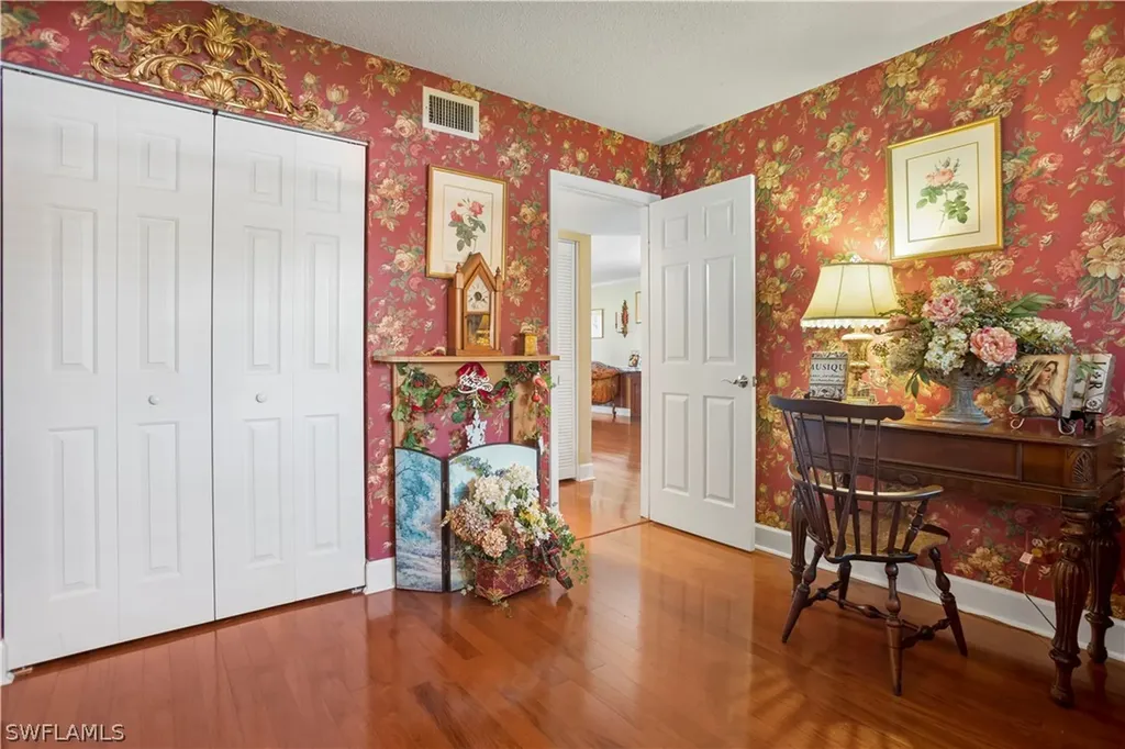 1055 Forest Lakes Drive Naples FL 34105