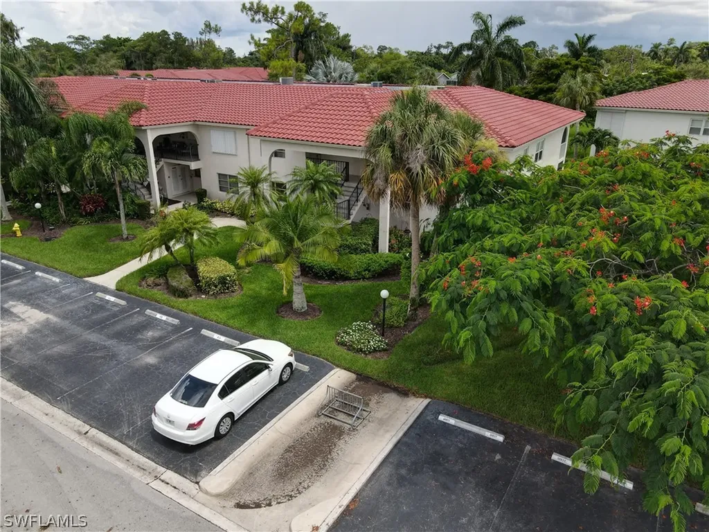 1055 Forest Lakes Drive Naples FL 34105