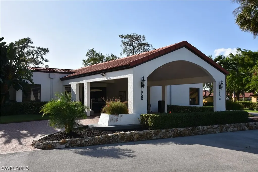 1055 Forest Lakes Drive Naples FL 34105