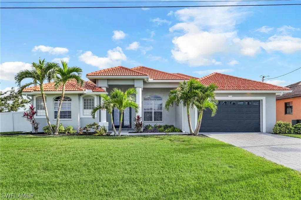 2585 Surfside Boulevard Cape Coral FL 33914