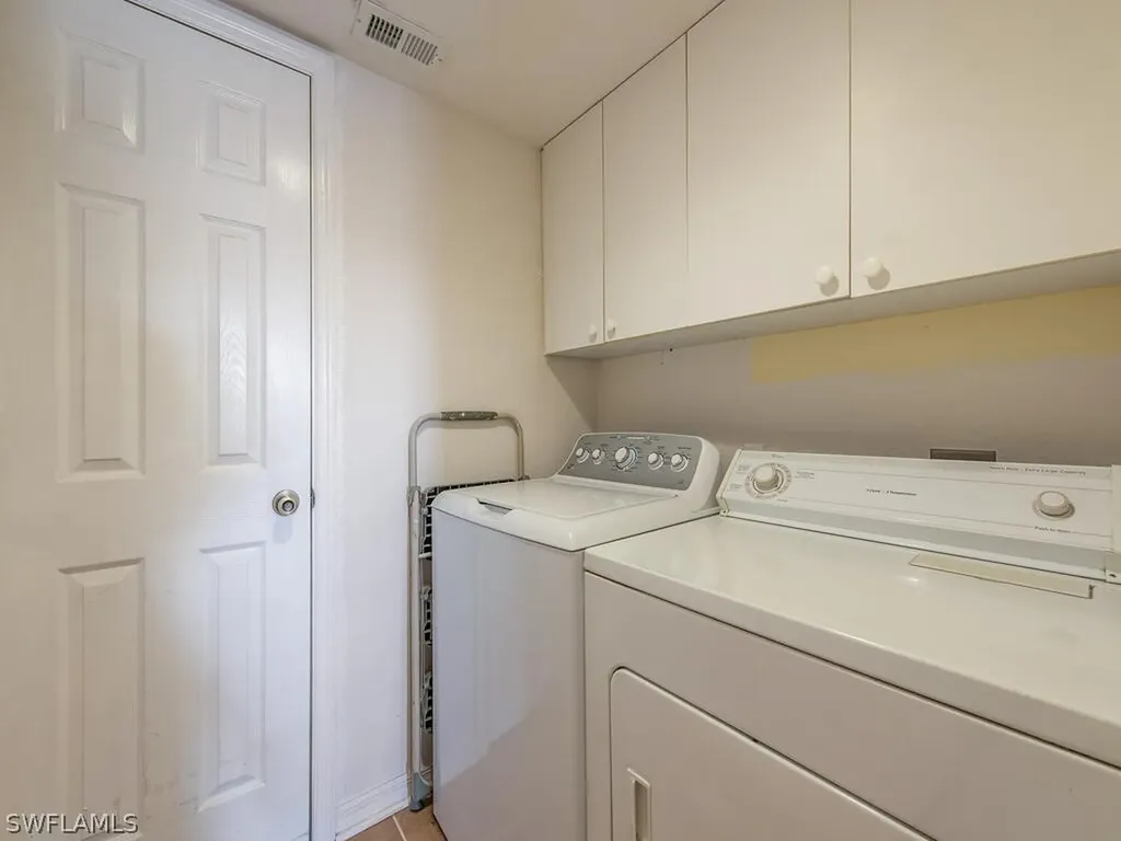 3245 Cypress Glen Way Naples FL 34109