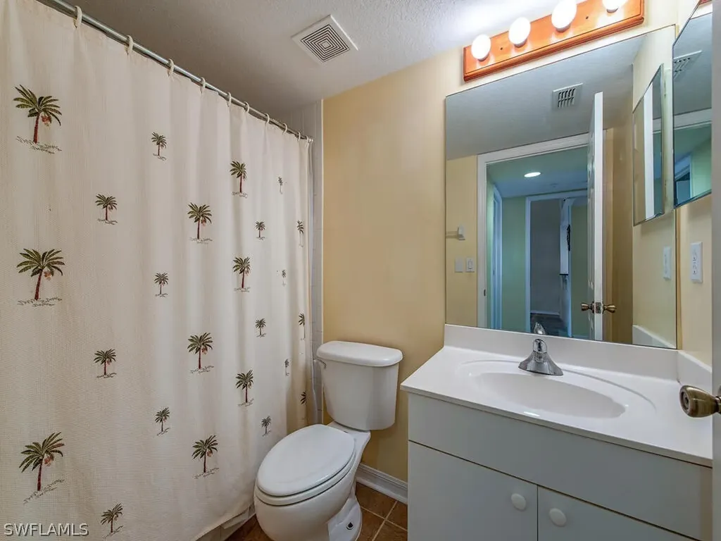 3245 Cypress Glen Way Naples FL 34109