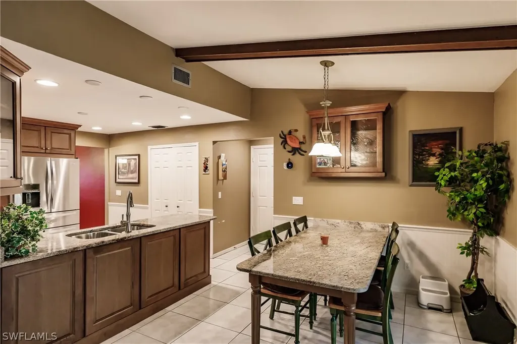 601 SE 35th Terrace Cape Coral FL 33904