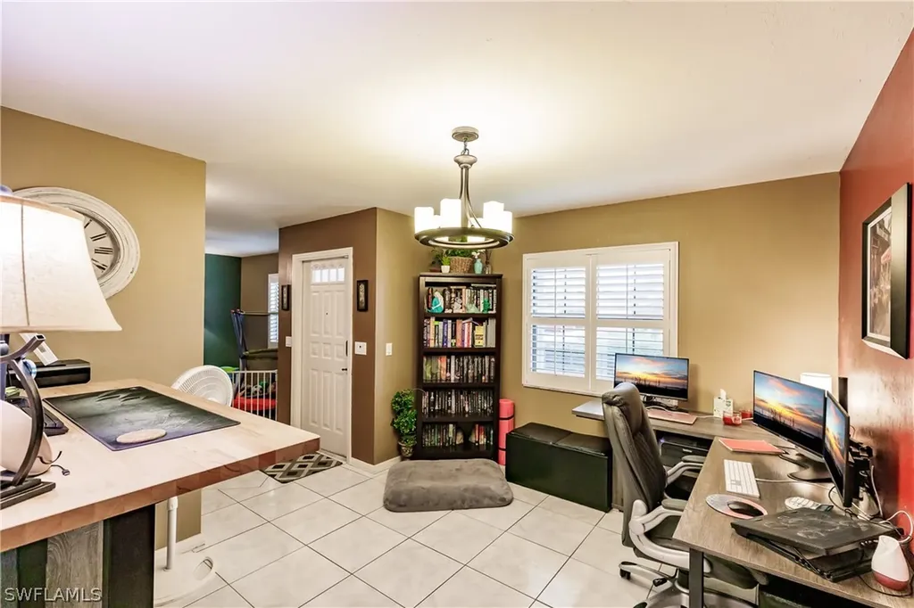 601 SE 35th Terrace Cape Coral FL 33904