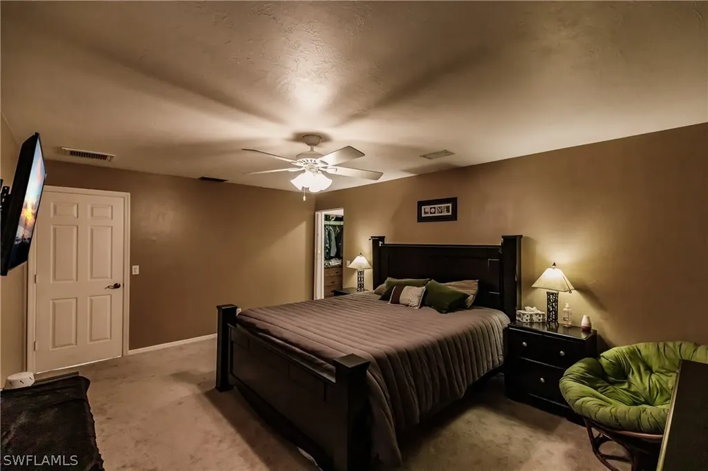 601 SE 35th Terrace Cape Coral FL 33904