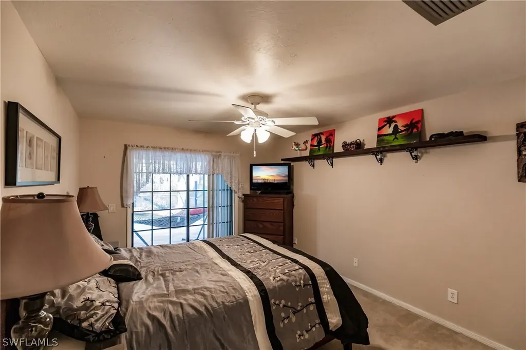 601 SE 35th Terrace Cape Coral FL 33904