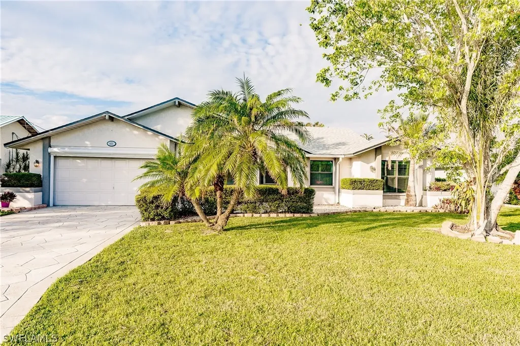 601 SE 35th Terrace Cape Coral FL 33904