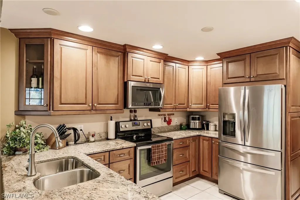 601 SE 35th Terrace Cape Coral FL 33904