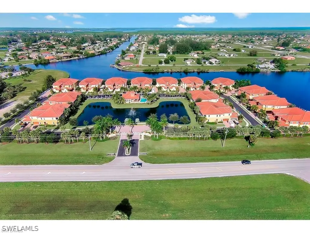 178 Shadroe Cove Circle Cape Coral FL 33991
