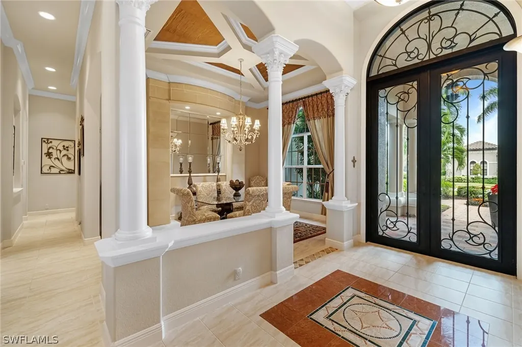 7511 Hogan Court Naples FL 34113